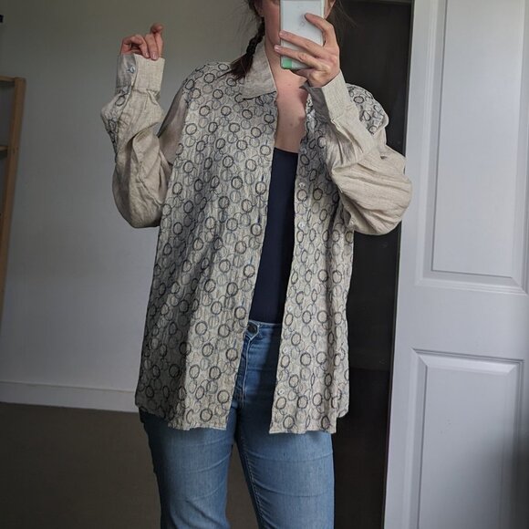 100% raw linen button down shirt with blue embroidery - Picture 7 of 15